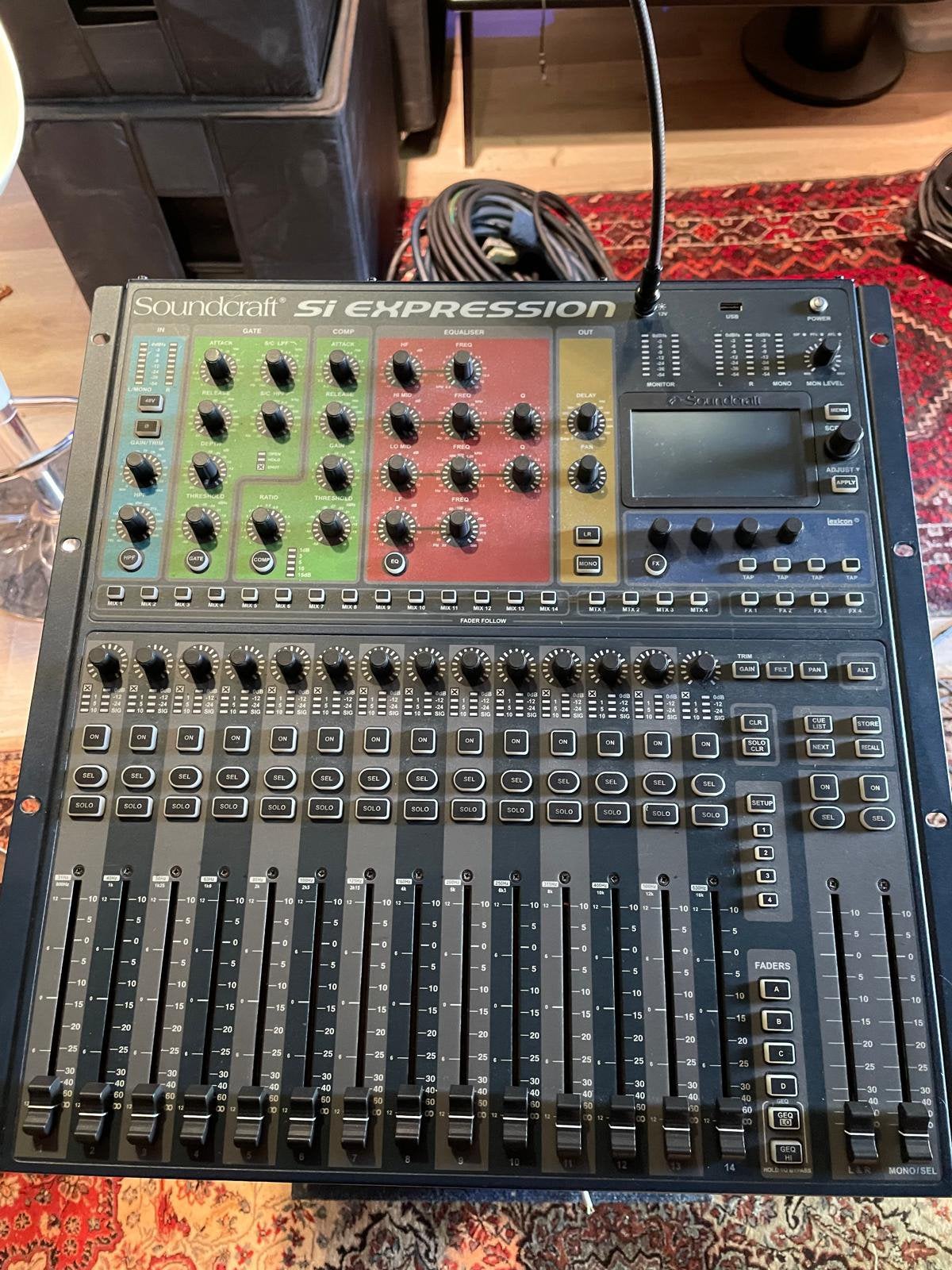 Soundcraft expression 1, Muziek en Instrumenten, Mengpanelen, Ophalen, Gebruikt, 20 kanalen of meer