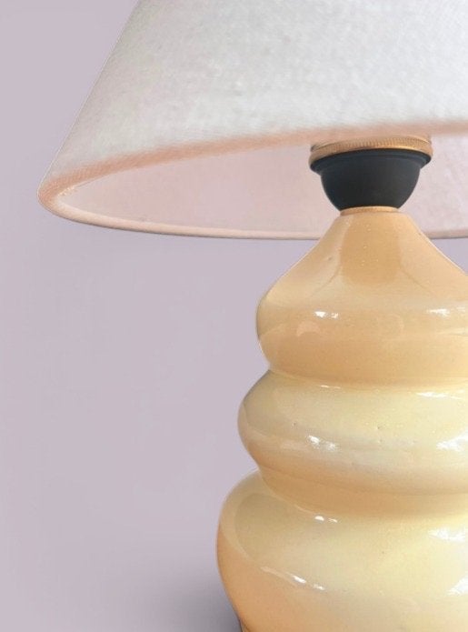 Vintage Tafellamp - botergeel Keramiek, Met schakelaar, Vintage, Keramiek, Geel