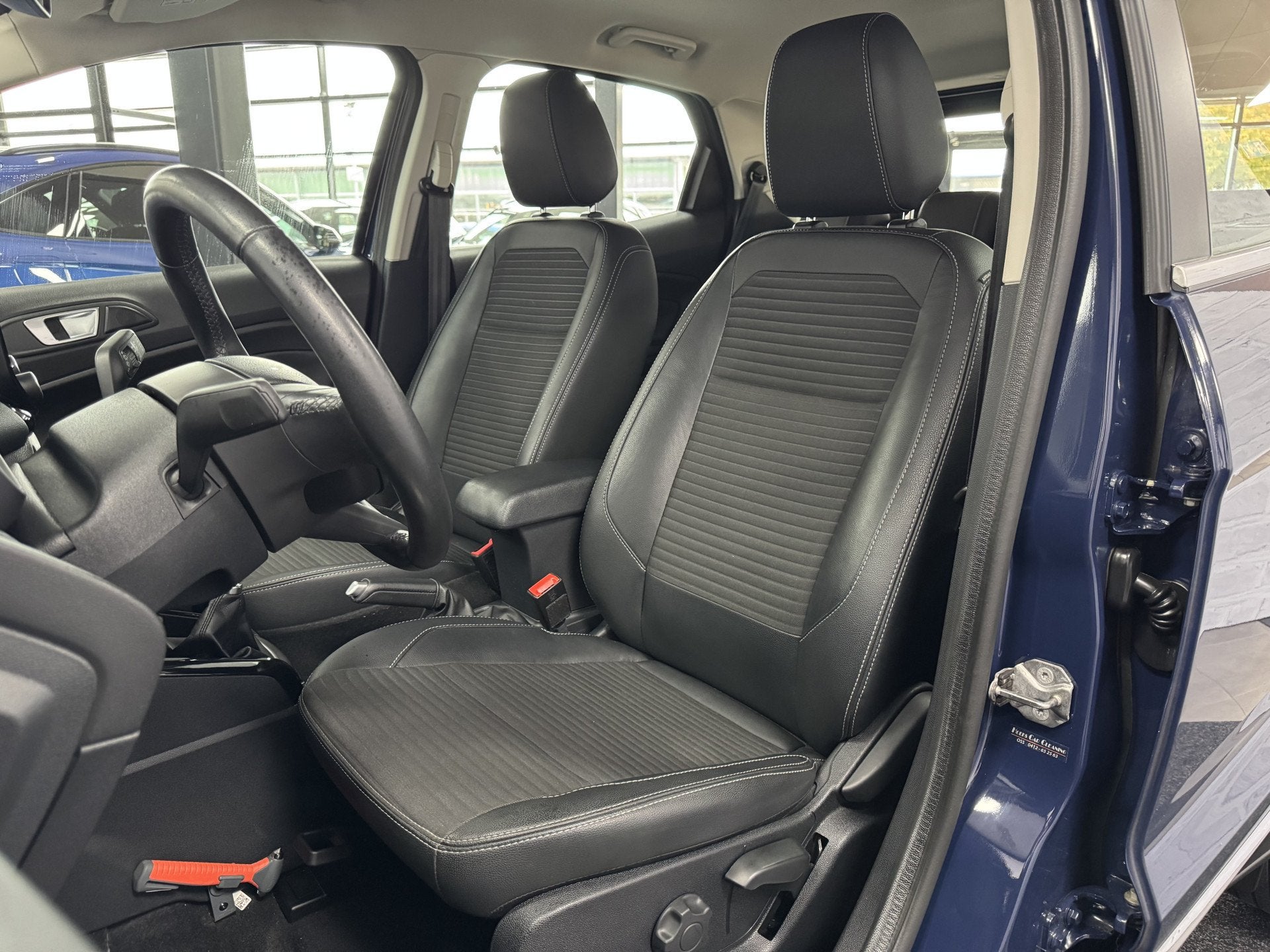 Ford EcoSport 1.0 EcoBoost Titanium Trekhaak Camera Cruise C, Auto's, Voorwielaandrijving, Stof, Gebruikt, Ecosport