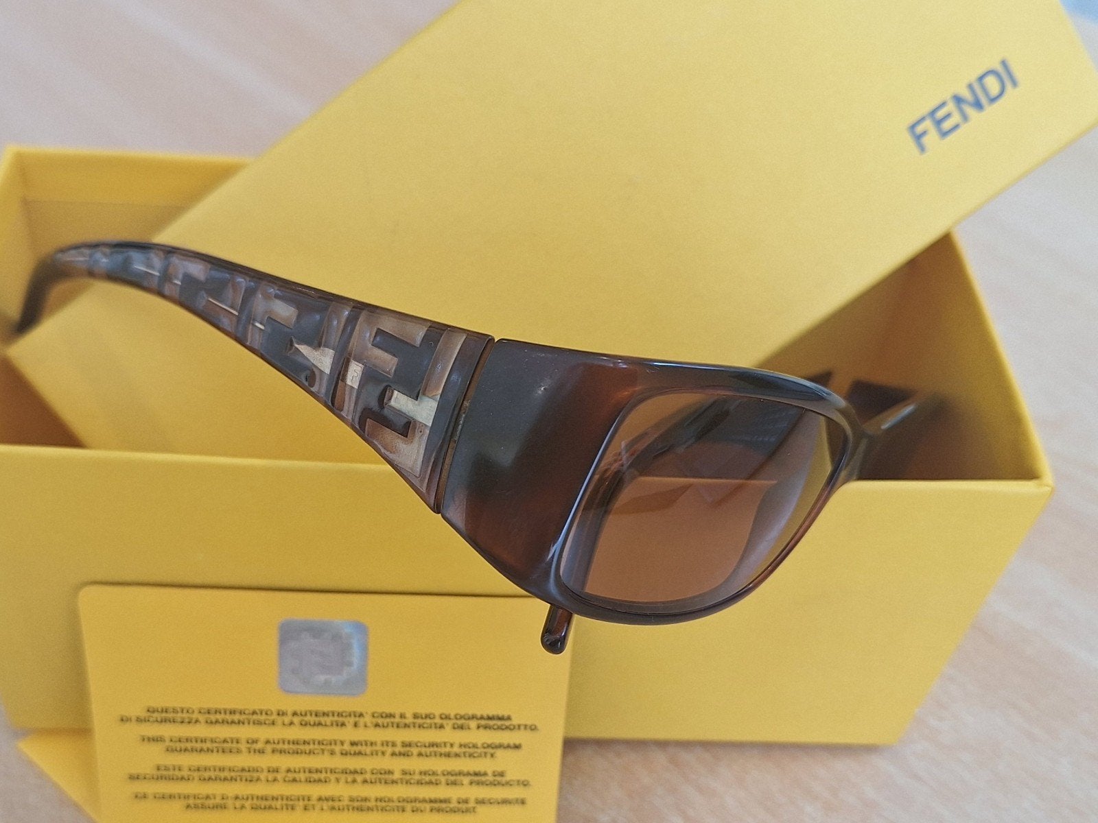 FENDI zonnebril, bruin glas, met originele accessoires, Ophalen of Verzenden, Bruin, Overige merken