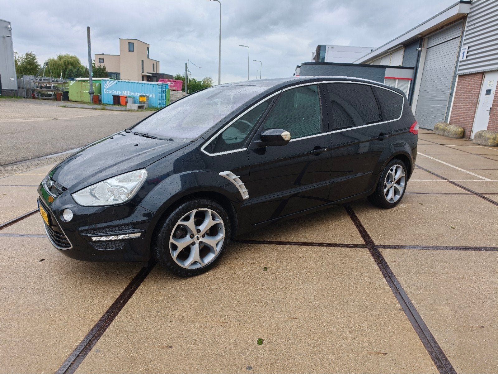 Ford S-Max 1.6 Turbo 2011 met full opties dealer onderhouden, Auto's, Ford, Voorwielaandrijving, Zwart, 4 cilinders, 160 pk