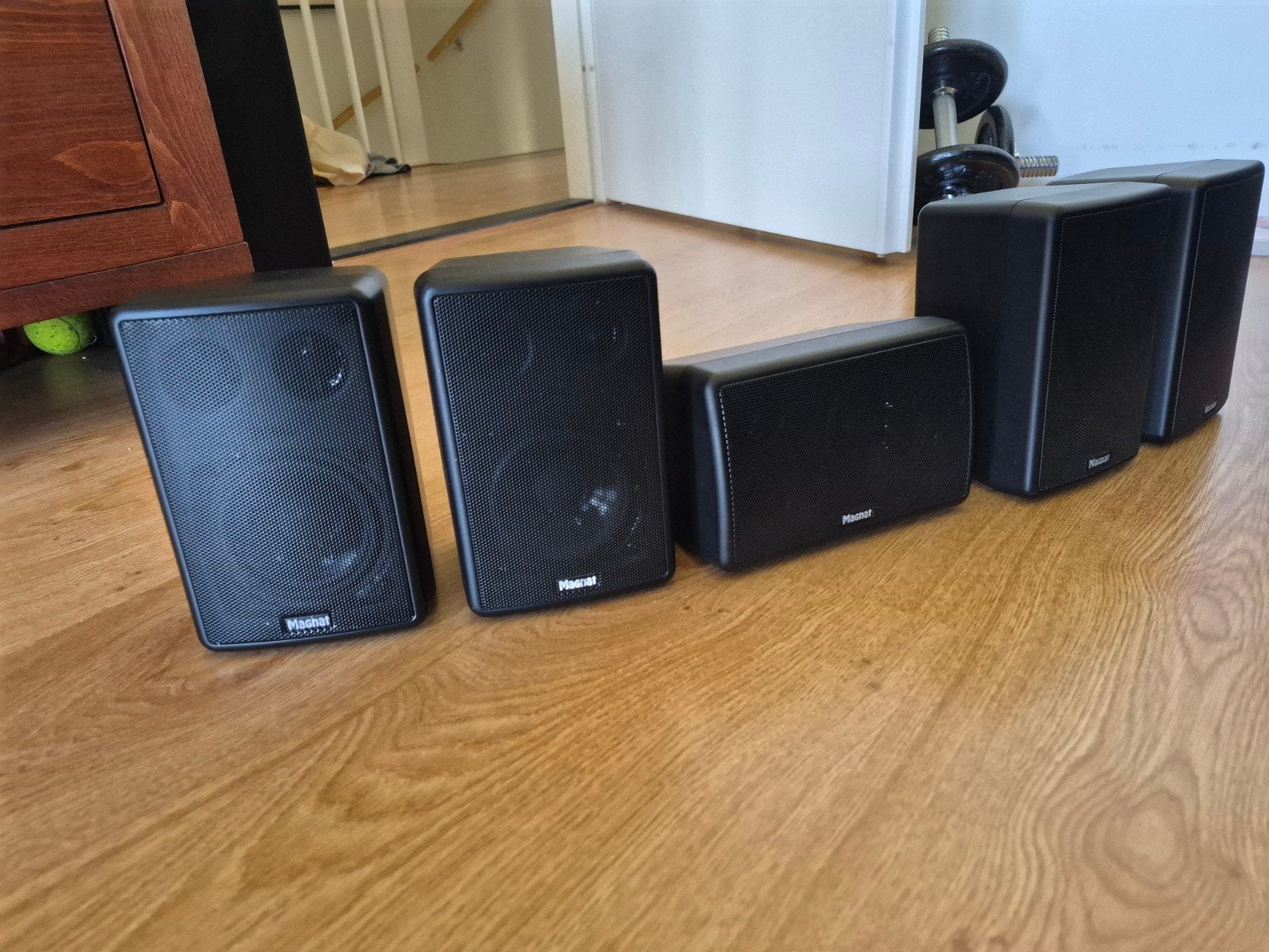 Magnat suround 2-way speakers set, Audio, Tv en Foto, Ophalen, Magnat