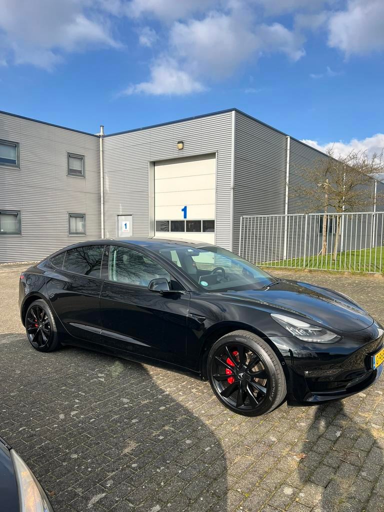 Tesla Model 3 Long Range AWD 75 kWh 86,9% SOH, Automaat, 1831 kg, Zwart, Origineel Nederlands