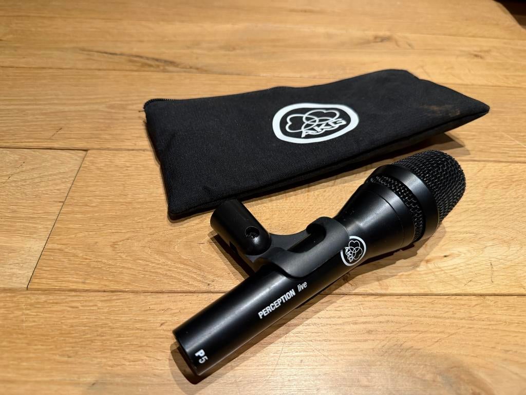 AKG Perception Live P5 Zangmicrofoon met etui, Muziek en Instrumenten, Microfoons, Zo goed als nieuw, Zangmicrofoon, Ophalen of Verzenden