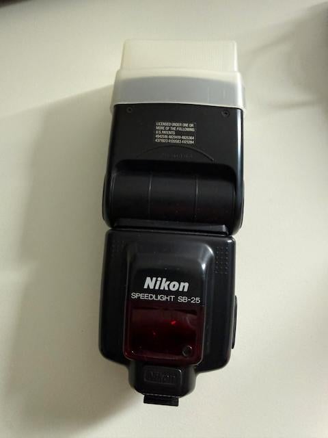 Nikon flitser Speedlight SB-25, Ophalen of Verzenden, Gebruikt, Nikon, Kantelbaar