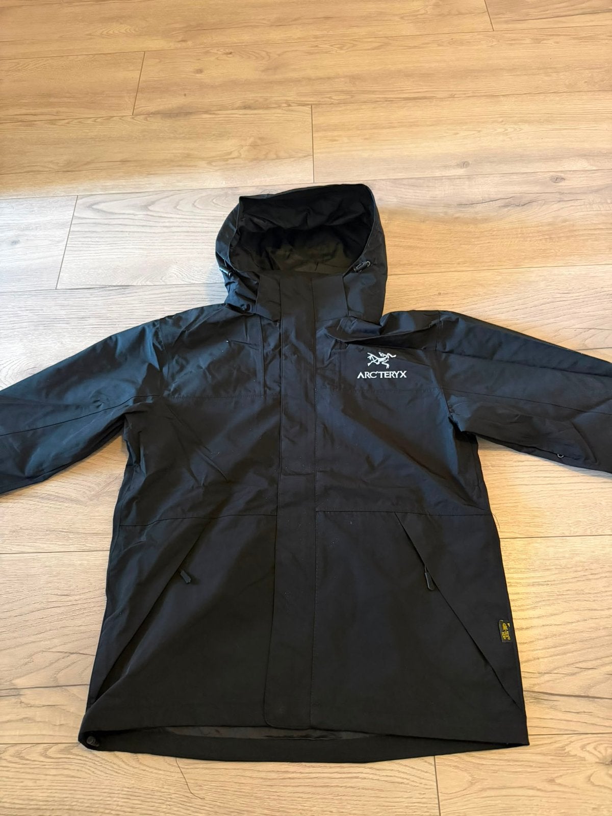 Arc'teryx Gore-Tex Jas Zwart - Maat S, Ophalen of Verzenden, Zo goed als nieuw, Maat 38/40 (M), Zwart