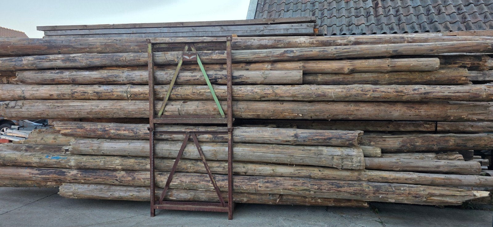 Ronde palen | tuinpalen | oude meerpalen | tuinafscheiding, Doe-het-zelf en Verbouw, Hout en Planken, Gebruikt, Ophalen of Verzenden