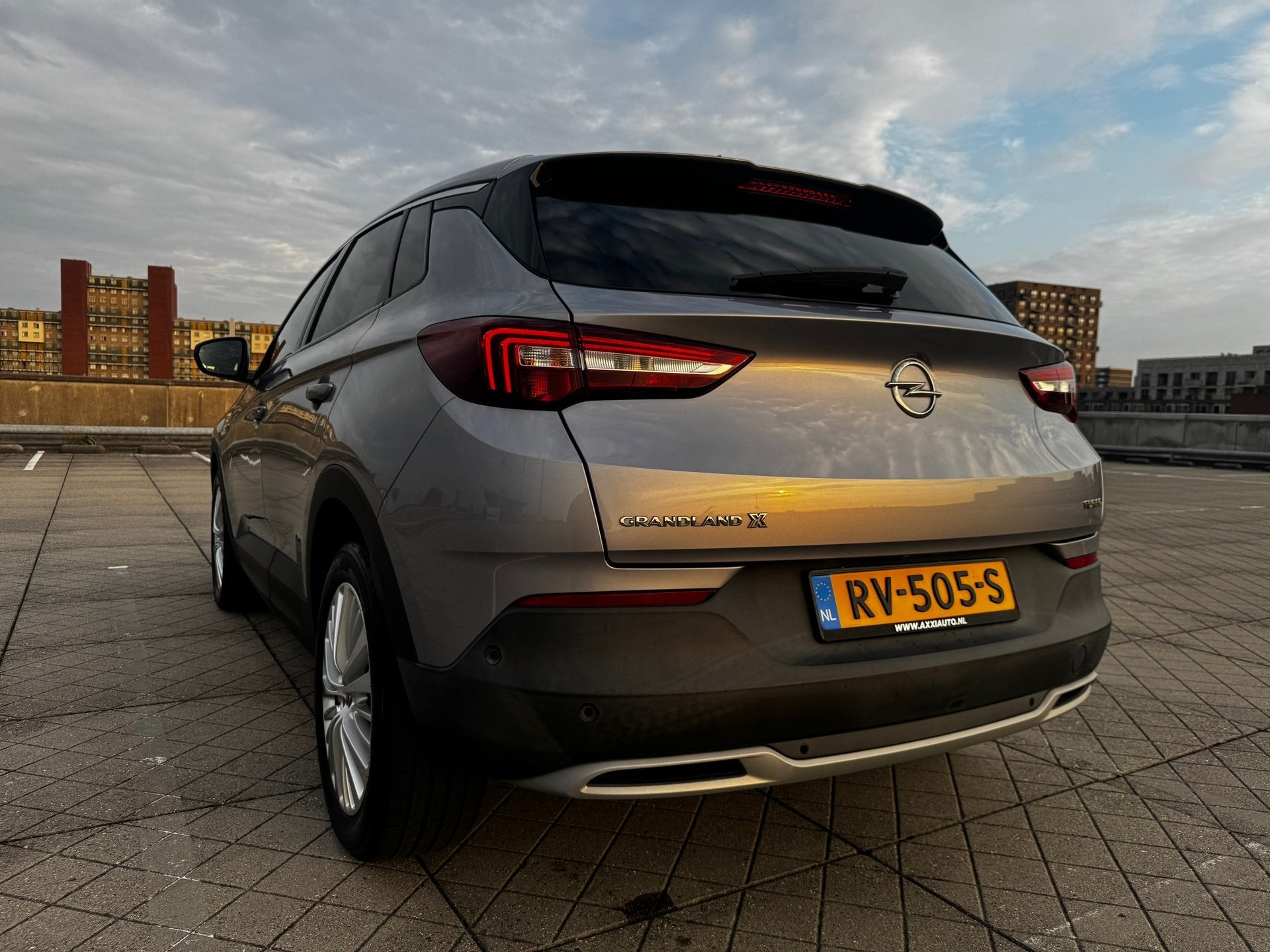 Opel Grandland X 1.2 Turbo Innovation AUTOMAAT FULLOPTIE NAP, Auto's, Opel, Dealer onderhouden, Gebruikt, 19 km/l, 3 cilinders