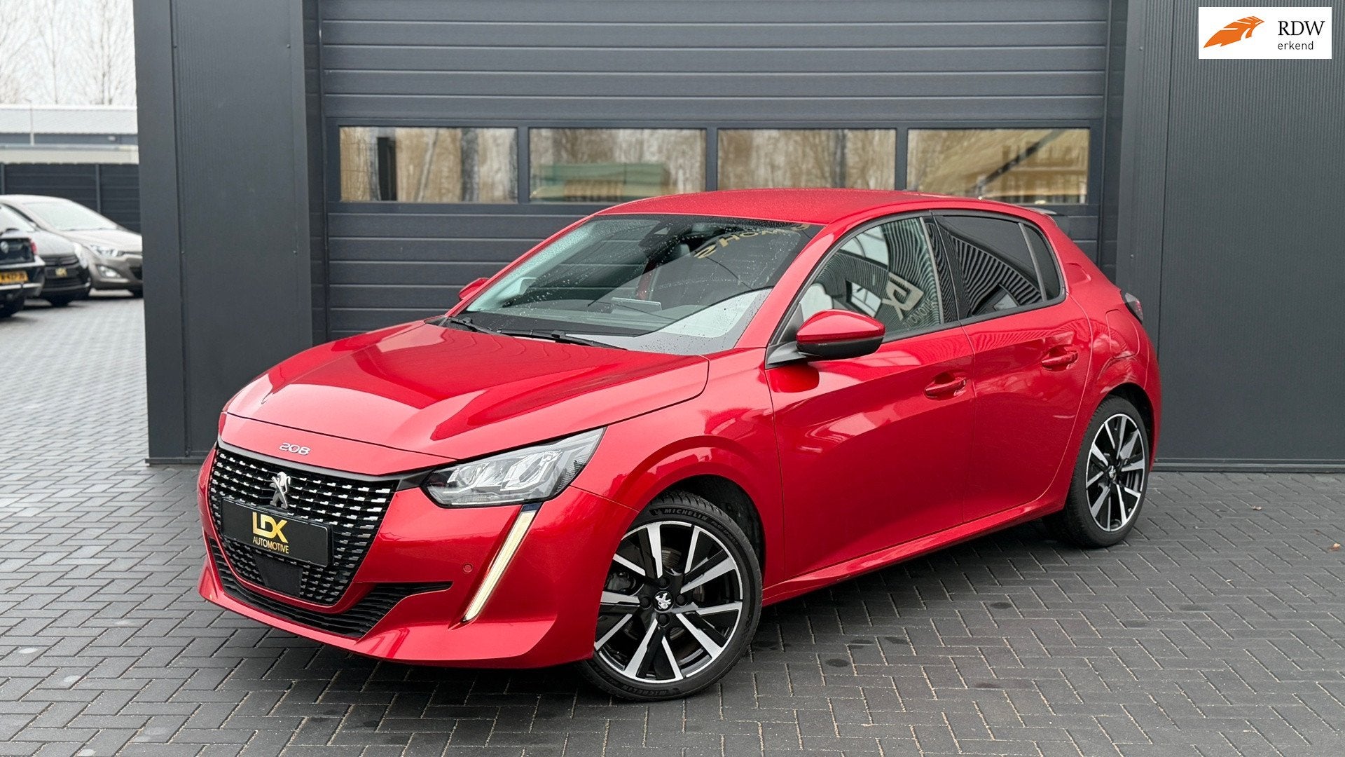 Peugeot 208 1.2 PureTech Allure GT-Line Carplay|Led|Camera, Auto's, Peugeot, 101 pk, Gebruikt, Euro 6, 19 km/l