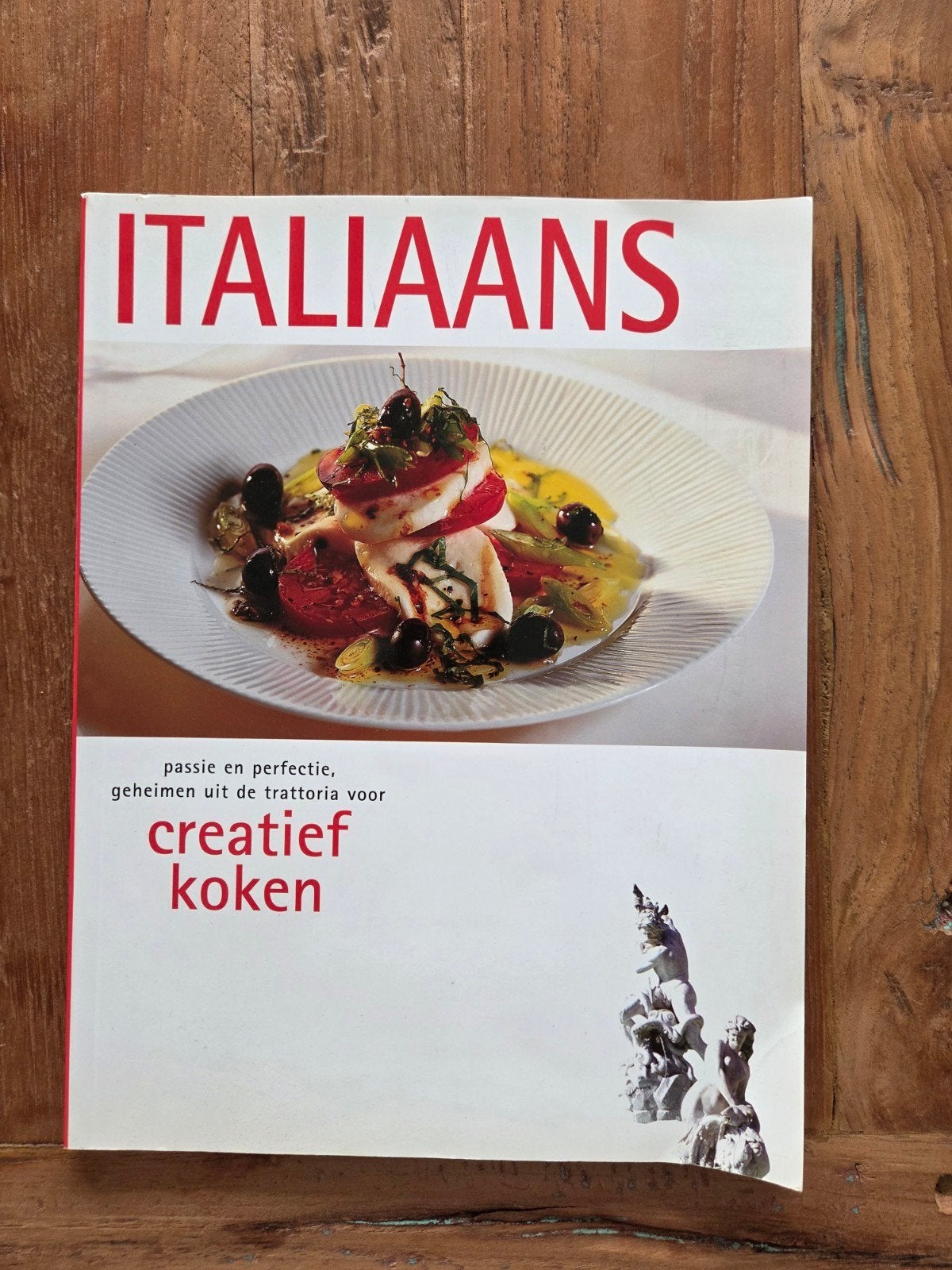 Italiaans Kookboek: Passie en Perfectie - Creatief Koken, Ophalen of Verzenden, Zo goed als nieuw, Italië, Voorgerechten en Soepen