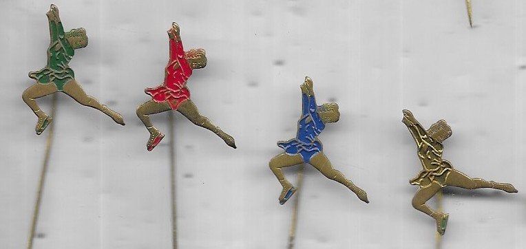 4 X SJOUKJE DIJKSTRA SCHAATSEN SPORT SPELDEN UIT 1 SERIE, Verzamelen, Speldjes, Pins en Buttons, Ophalen of Verzenden, Gebruikt