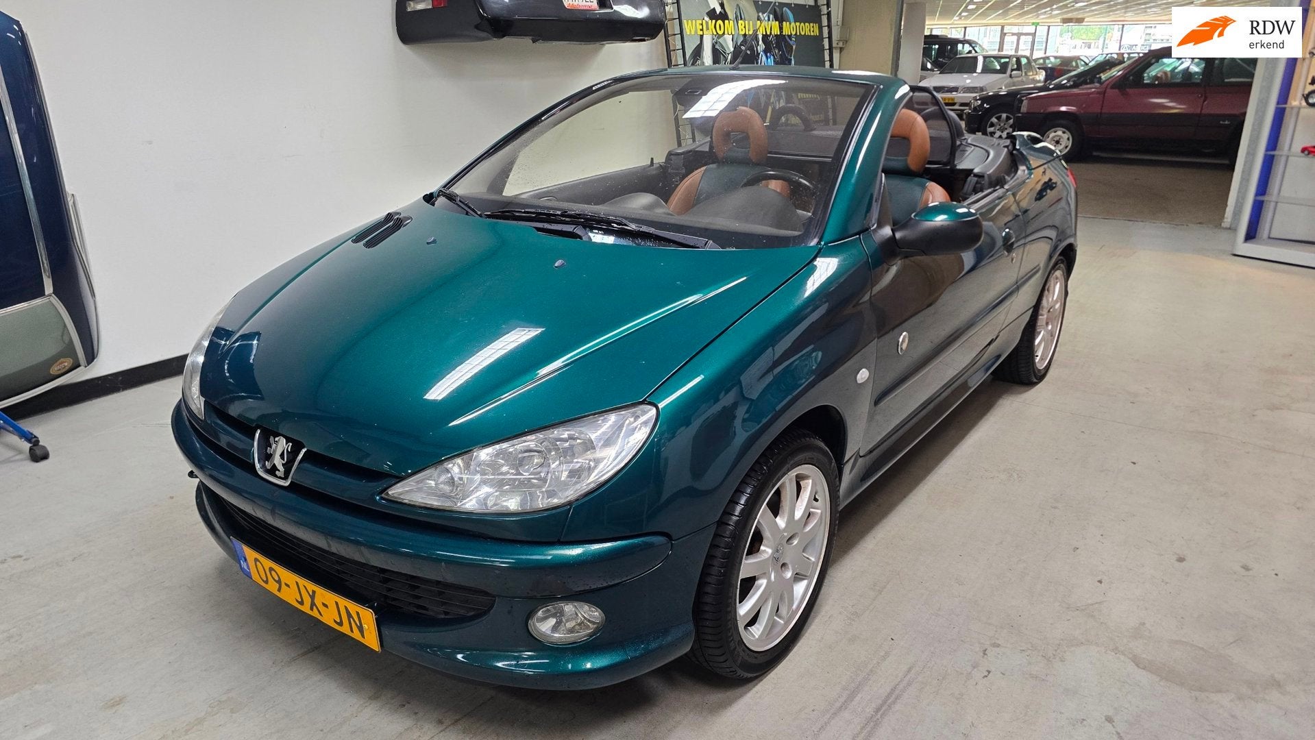 Peugeot 206 CC 2.0-16V Roland Garros, 136 pk, 4 cilinders, Cabriolet, 4 stoelen
