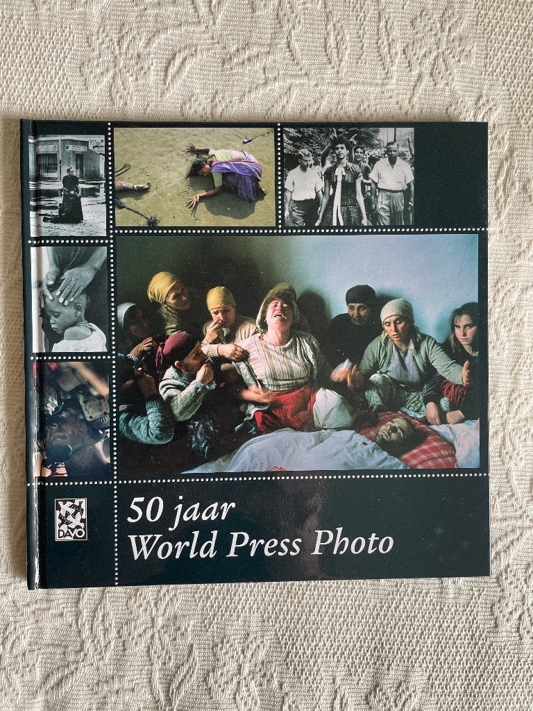 Postzegels, boekje 50 jaar World Press Photo, Ophalen of Verzenden, Na 1940, Postfris