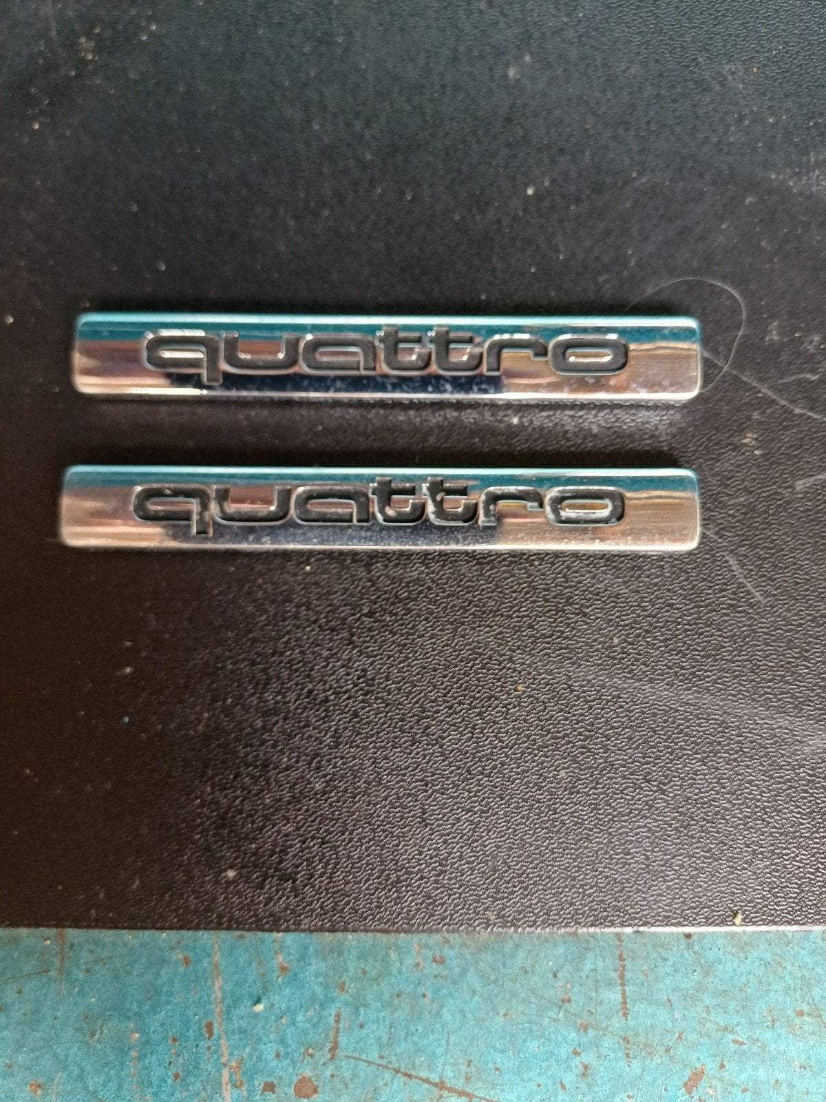 quattro embleem logo (audi), Ophalen of Verzenden