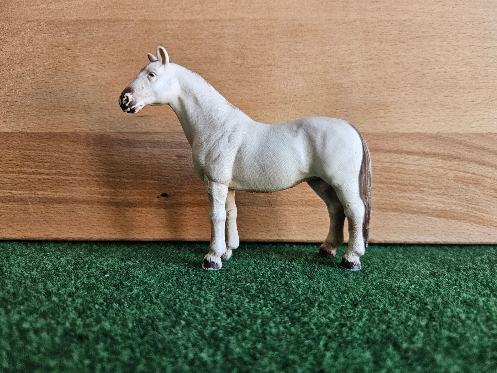 Schleich 13228 Hannoveraan schimmel merrie, Ophalen of Verzenden, Zo goed als nieuw, Paard, Beeldje of Figuurtje