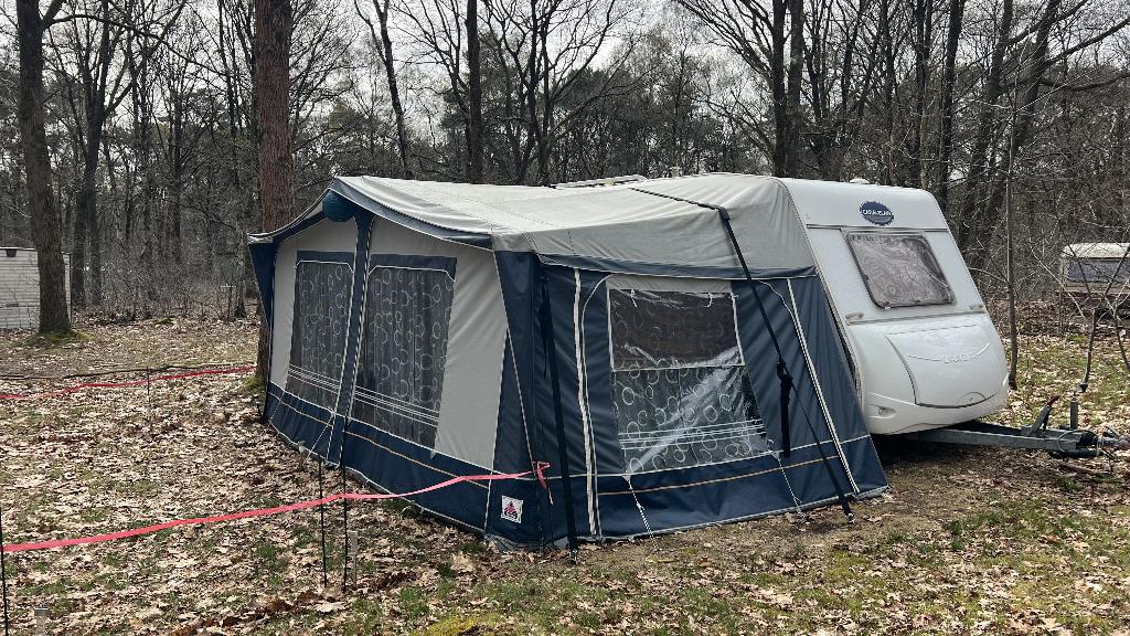 Prachtige 6p toer caravan Caravalair Antares luxe 426, Kachel, Overige typen, Treinzit, 750 - 1000 kg