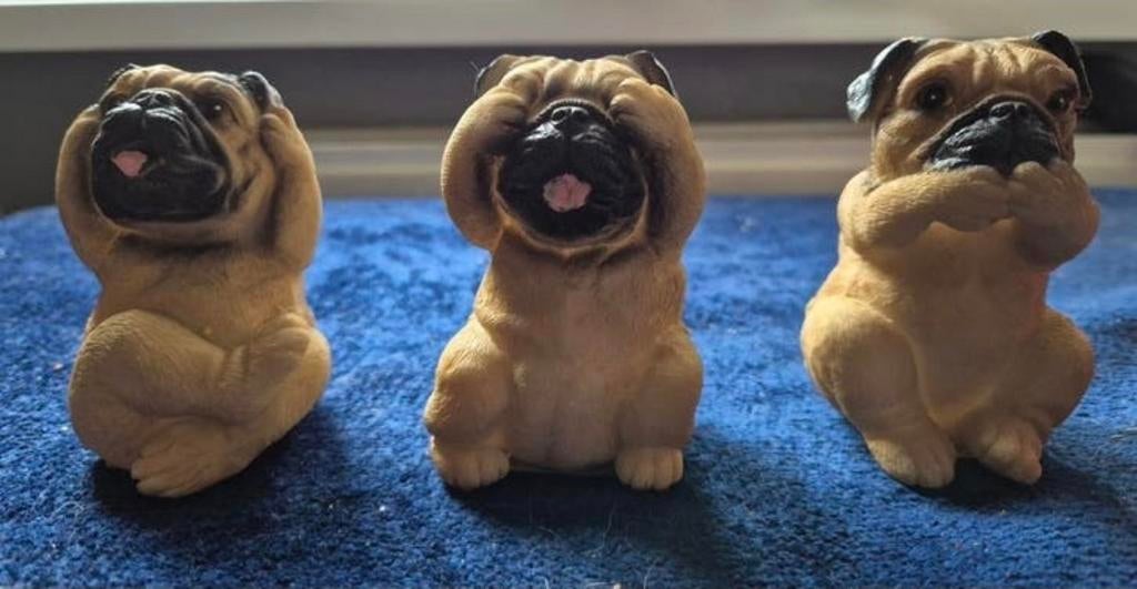 Leuke set van 3 mopshond beeldjes., Ophalen of Verzenden, Nieuw, Hond of Kat, Beeldje of Figuurtje
