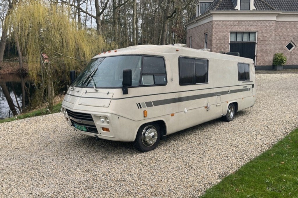 Gmc USA CAMPER V8 ASTROLINER 1980 REFURBISHED CAR LOADER #be, Avenue de l'Europe 2, 1640 Rhode-Saint-Genèse, Belgium, 7 tot 8 meter
