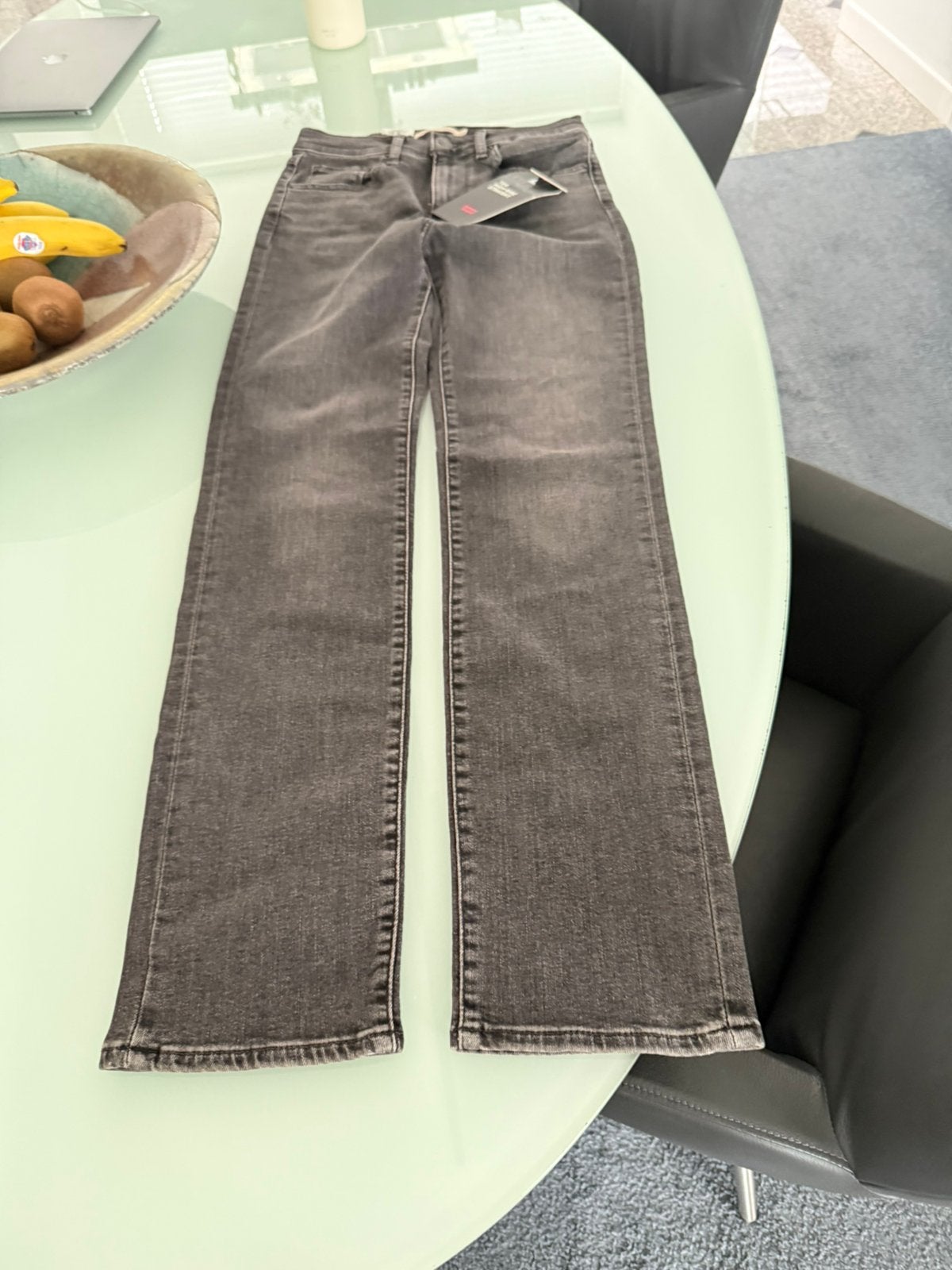 Nieuw ‘levis’, Ophalen, Overige kleuren, Nieuw, Maat 34 (XS) of kleiner
