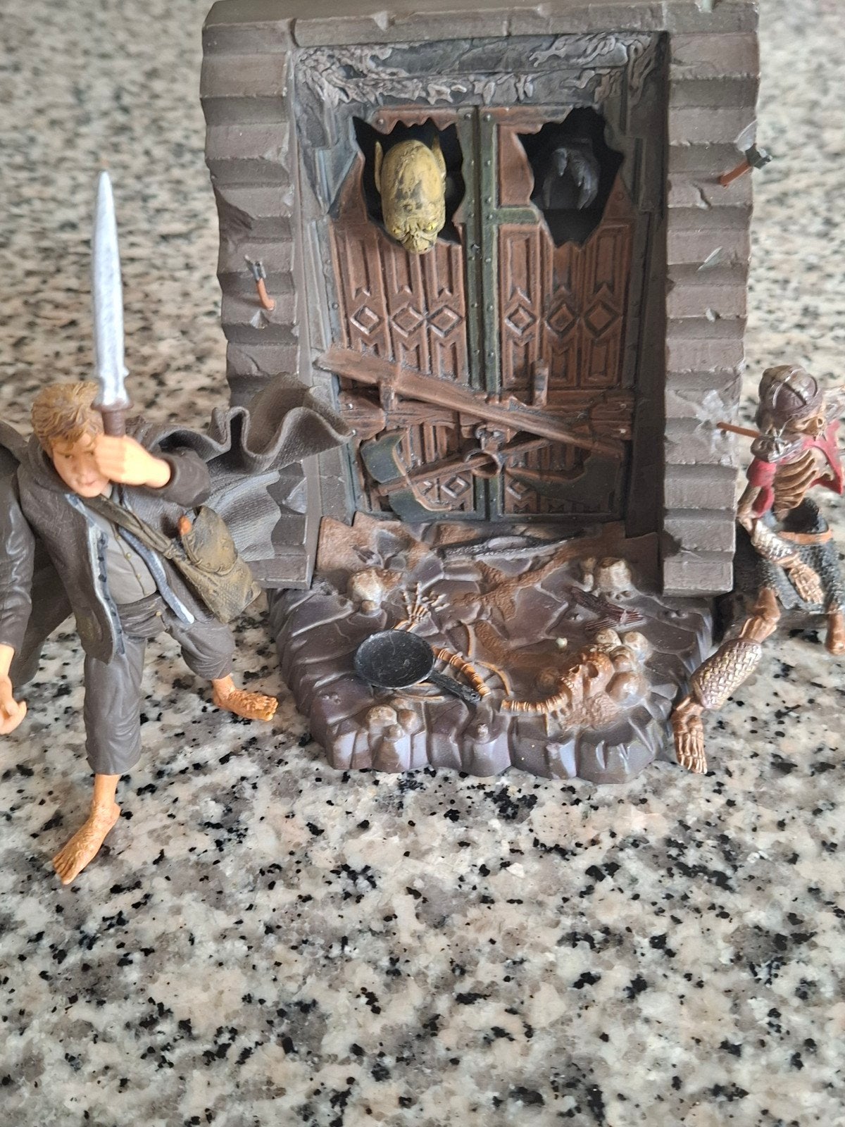 Lord of the Rings beeldje: Frodo en skelet, Ophalen of Verzenden, Zo goed als nieuw