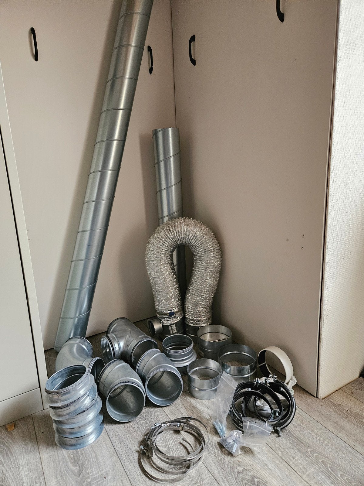 spiro buis en materiaal diameter 125 en 150, Overige materialen, Bochten, Ophalen of Verzenden, Zo goed als nieuw