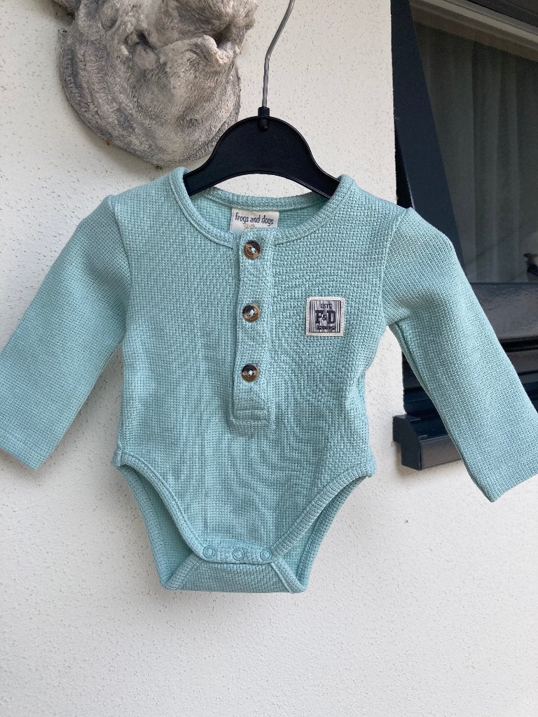 FROGS AND DOGS romper blue nieuw mt 50-56, Kinderen en Baby's, Babykleding | Maat 50, Nacht- of Onderkleding, Meisje, Nieuw, Ophalen of Verzenden
