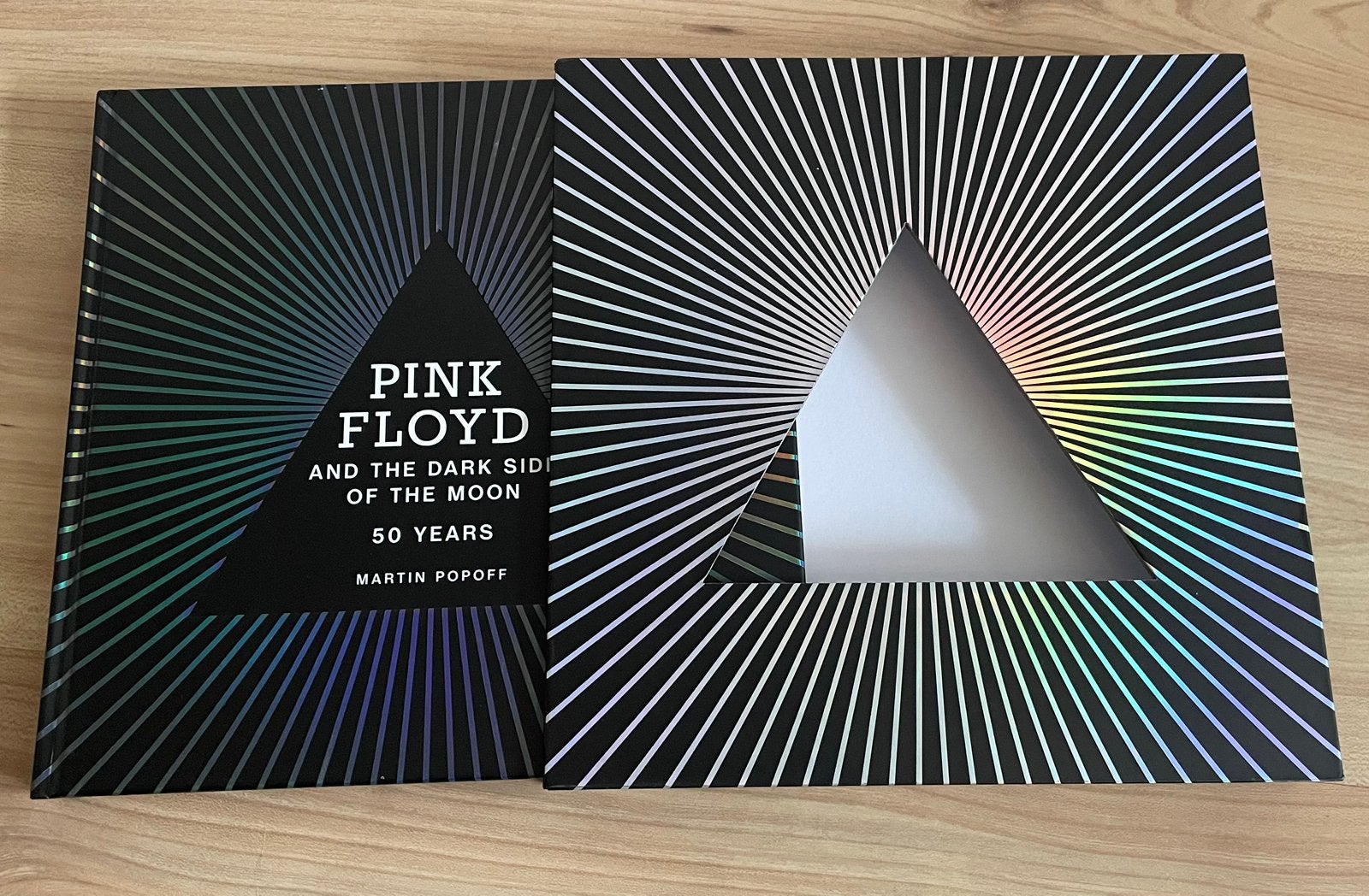 Pink Floyd The Dark Side of the Moon 50 - boek - nieuw, Boeken, Ophalen of Verzenden, Nieuw, Overige onderwerpen
