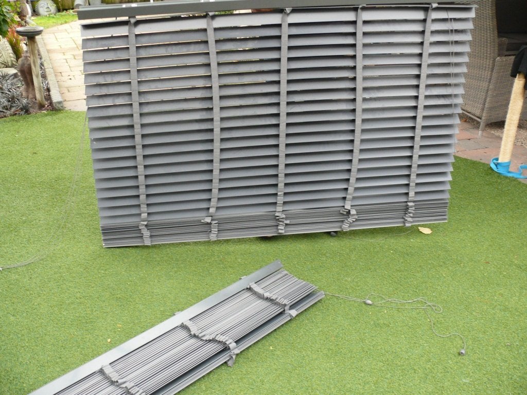 Luxaflex 1.40 X 2.20 en 1.60 X 2.20 m Jaloezieen Grijs, 120 cm of meer, Nieuw, Ophalen of Verzenden, Katoen