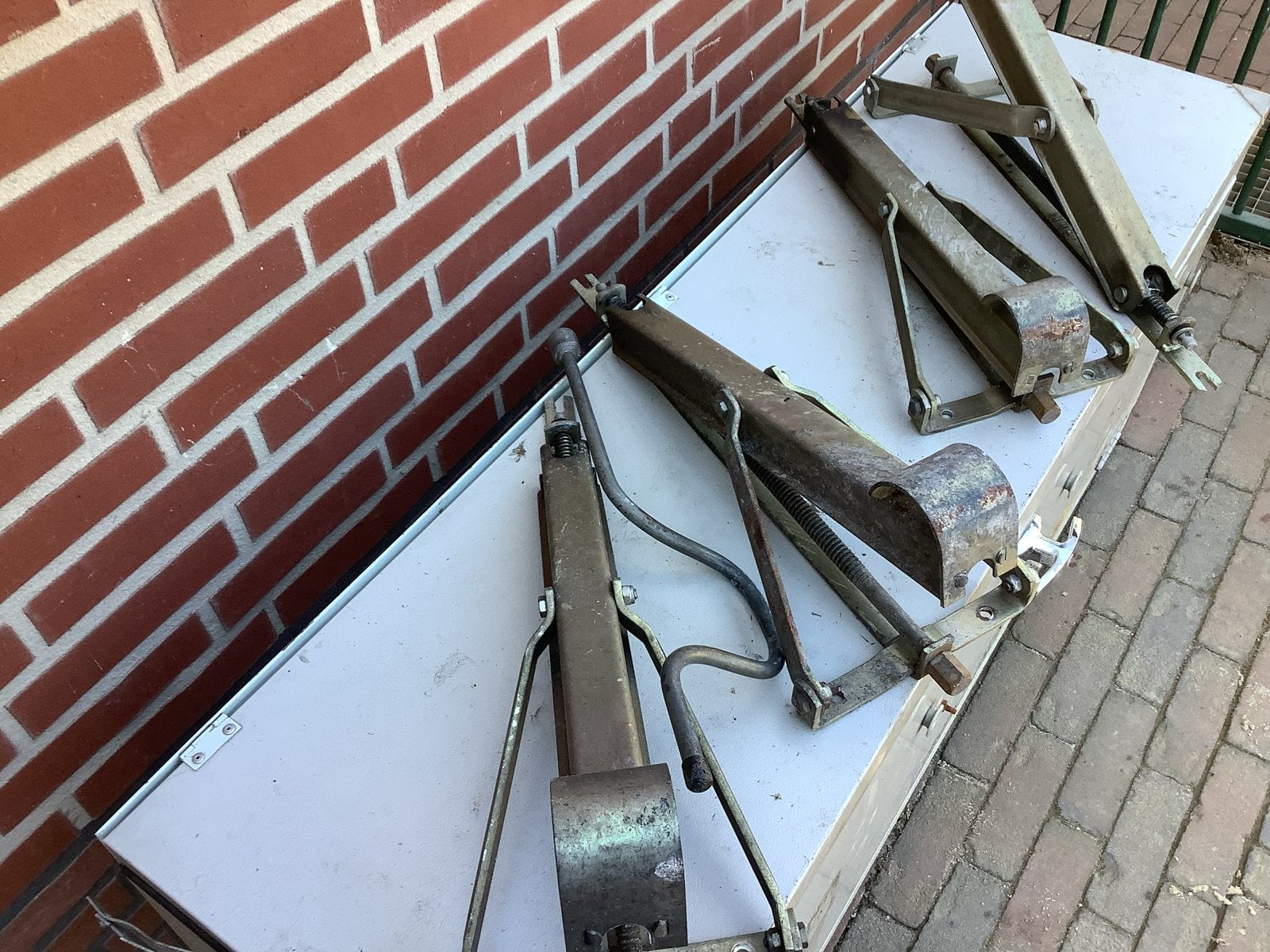 Set van 4 caravan uitdraaisteunen, Caravans en Kamperen, Ophalen of Verzenden, Gebruikt