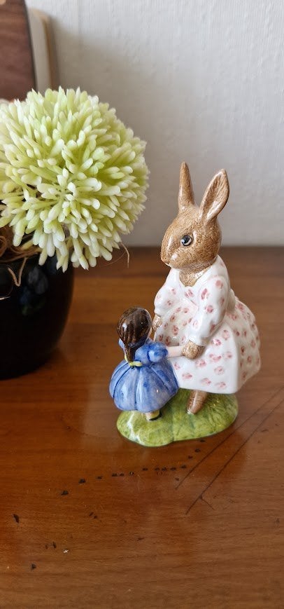 Royal Doulton Bunnykins Playtime, Verzenden, Zo goed als nieuw, Dier