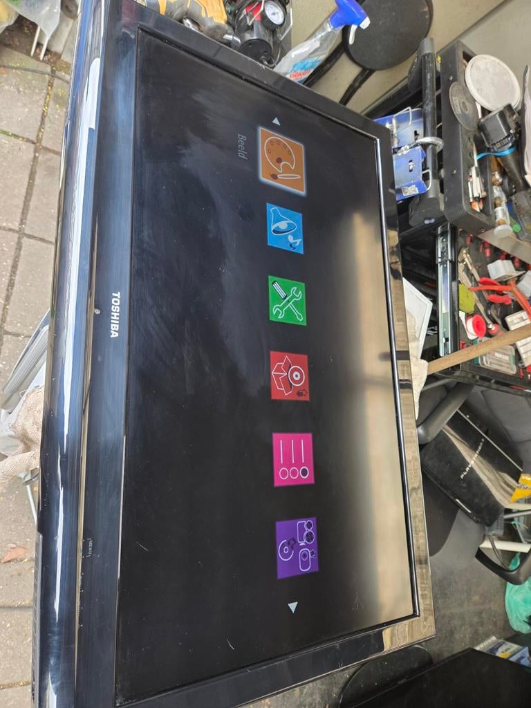 Tv, Auto diversen, Ophalen