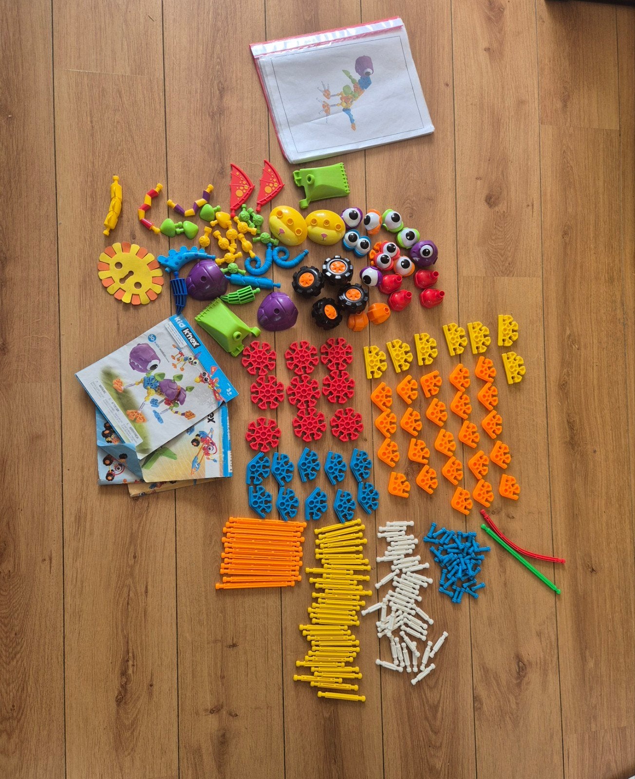 kid knex dino's en oodles of pals 220 onderdelen, Kinderen en Baby's, Speelgoed | Bouwstenen, Ophalen of Verzenden, K'nex