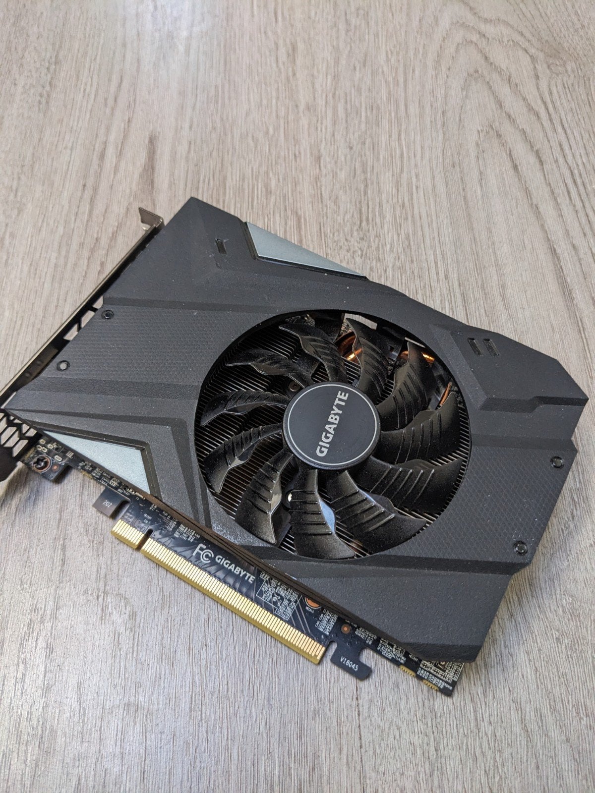 Rtx 2060 6GB, Computers en Software, Videokaarten, Ophalen of Verzenden, Zo goed als nieuw, GDDR6, PCI-Express 3