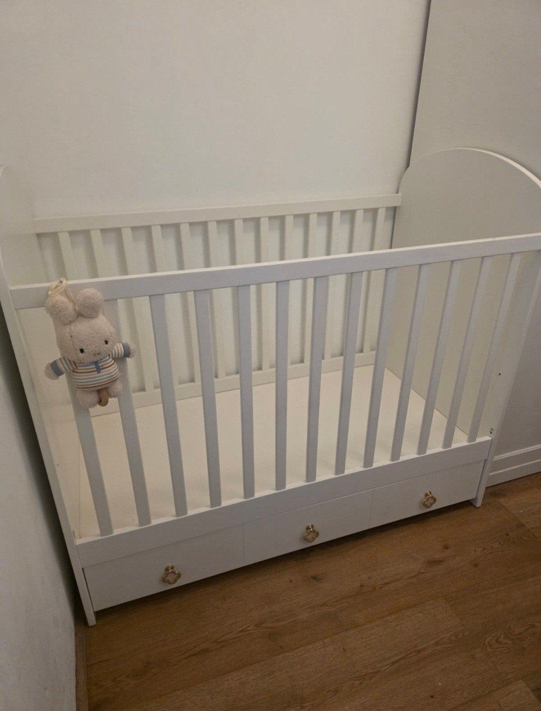 Baby bed / peuter bed Ikea incl matras en lade, Gebruikt, 70 tot 85 cm, Minder dan 140 cm, Ophalen