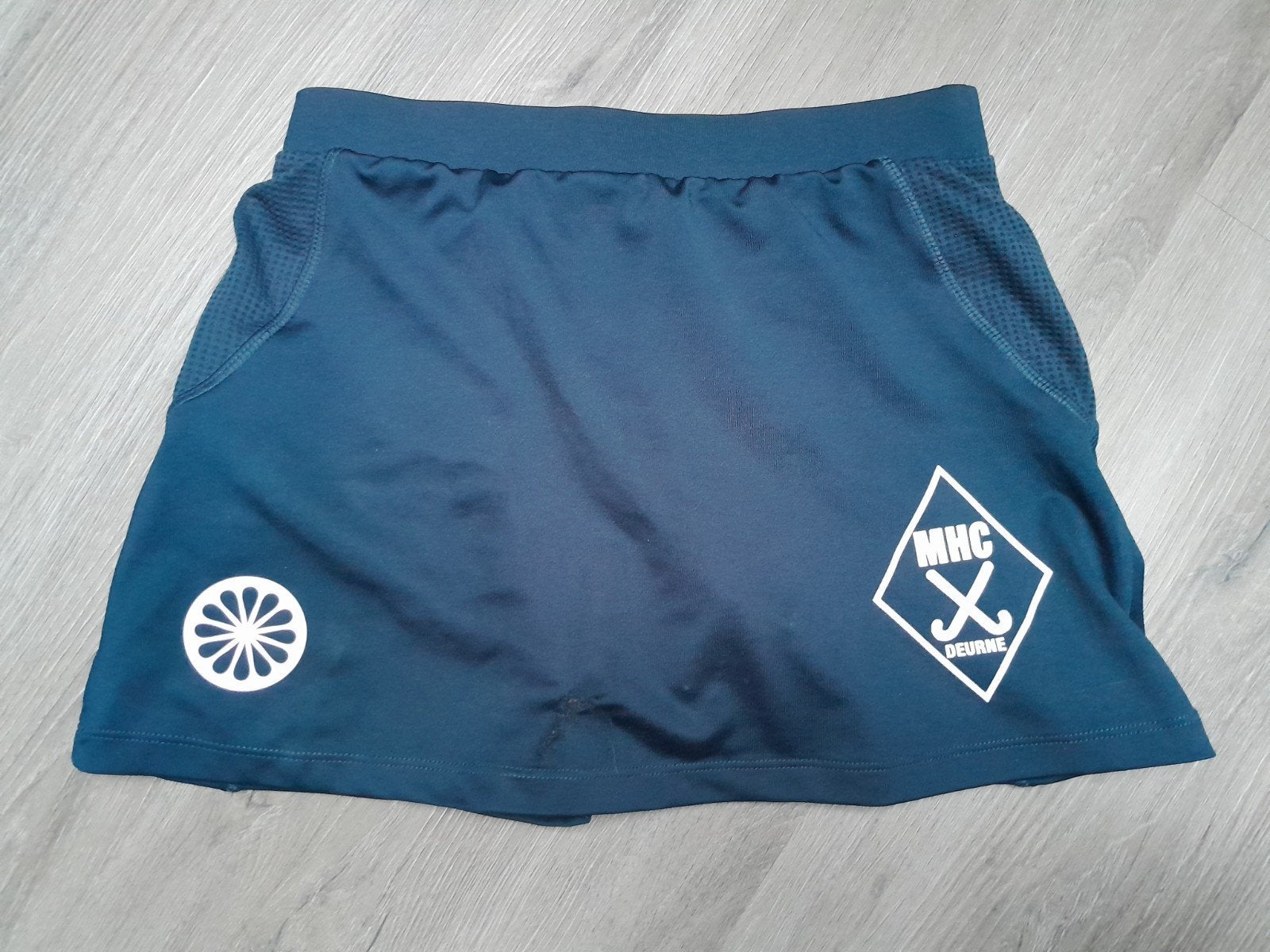mhc hockey rokje, Ophalen, Kleding