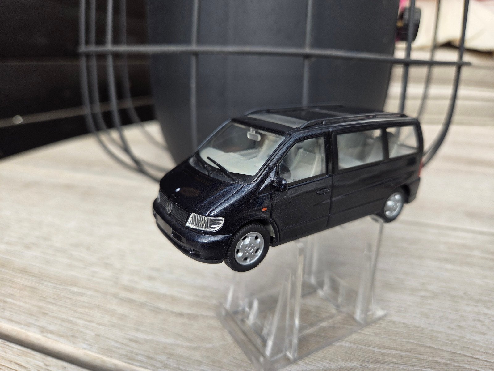 Schuco Mercedes Benz Vito V230 1:43, Auto, ., Ophalen of Verzenden, Zo goed als nieuw