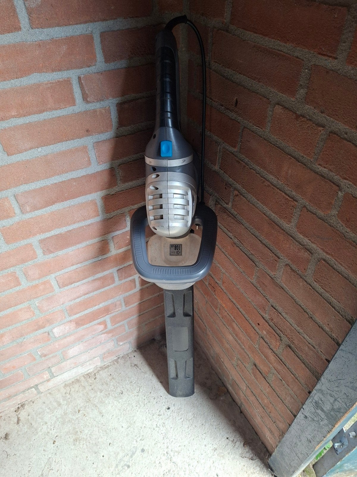 Elektrische heggenschaar met snoer, Tuin en Terras, Ophalen, Gebruikt, Elektrisch, Onbekend