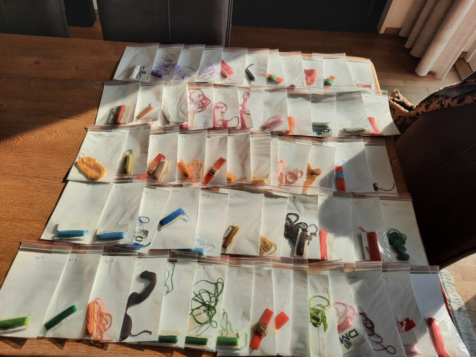 Borduurpakketten, patronen en garen (DMC), Ophalen of Verzenden, Gebruikt, Handborduren, Borduurgaren of Zijde