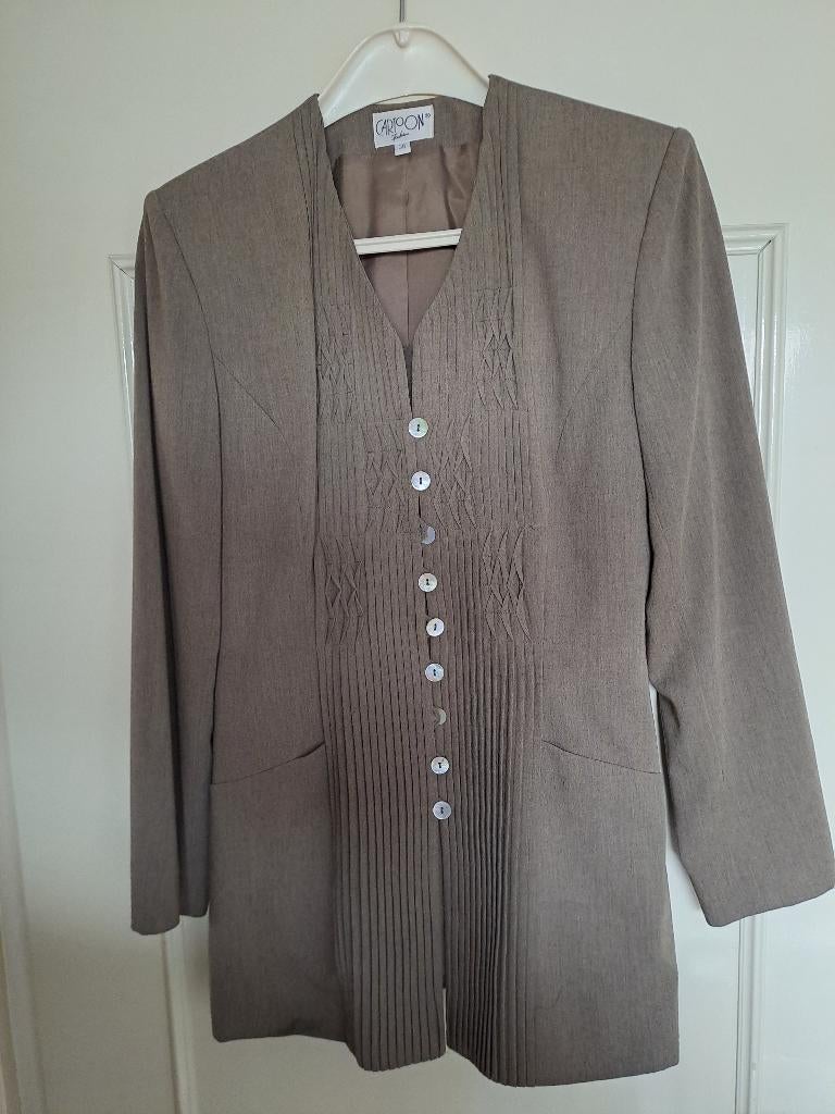 dames mantelpakje cartoon fashion, Kleding | Dames, Kostuum of Pak, Bruin, Cartoon fashion, Ophalen of Verzenden