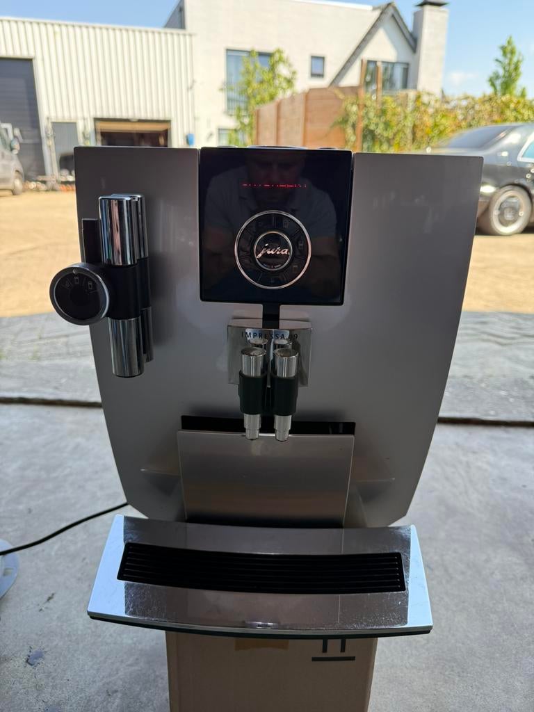 Jura J9, Witgoed en Apparatuur, Koffiezetapparaten, Ophalen, Gebruikt, Koffiemachine, Afneembaar waterreservoir