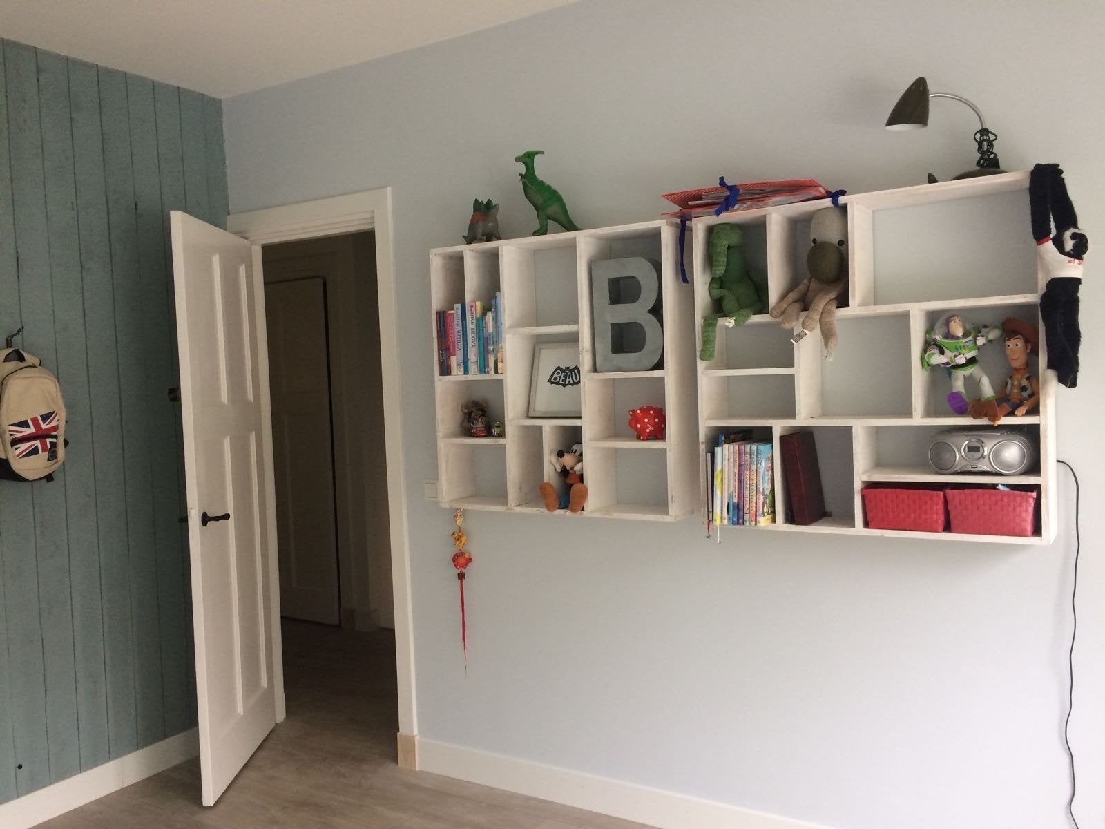 2 op maat gemaakte vakkenkasten (100x100x20 cm), Ophalen, Met plank(en), Gebruikt, 100 tot 150 cm