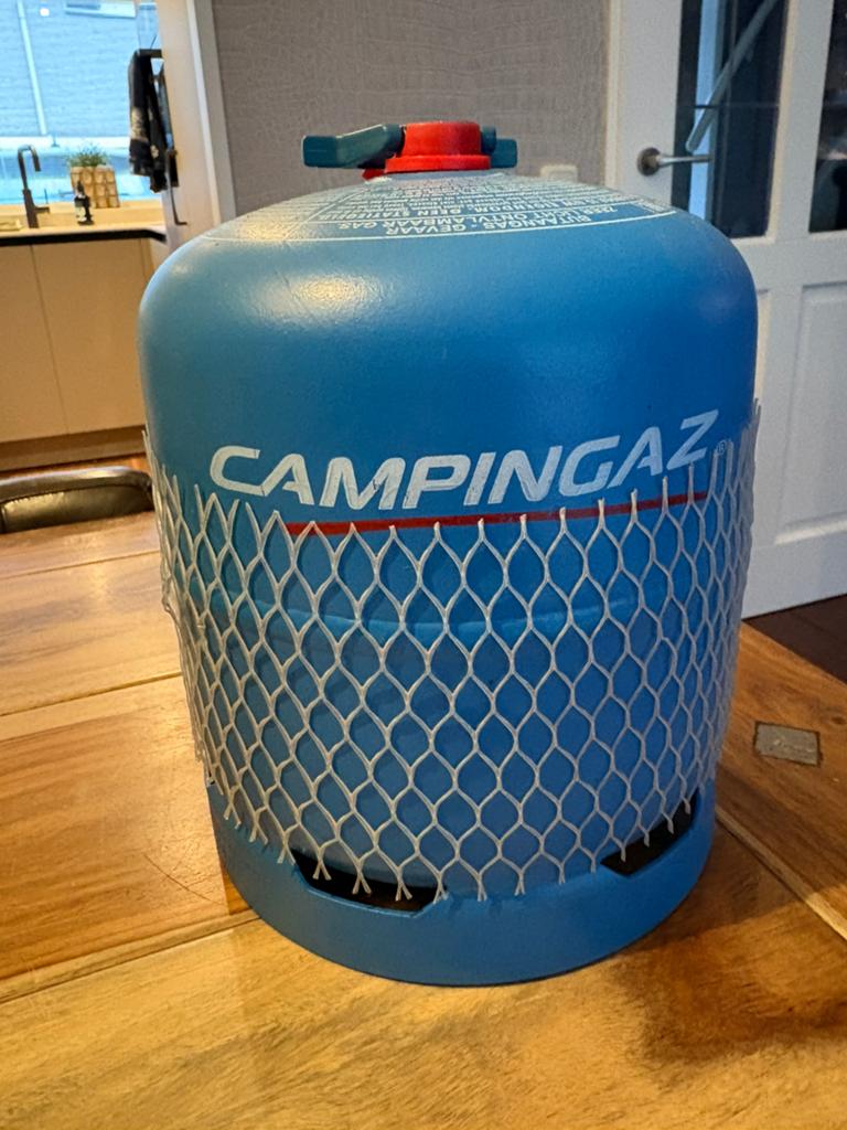 NIEUW gevulde verzegelde gasfles 2750gr, Ophalen, Nieuw