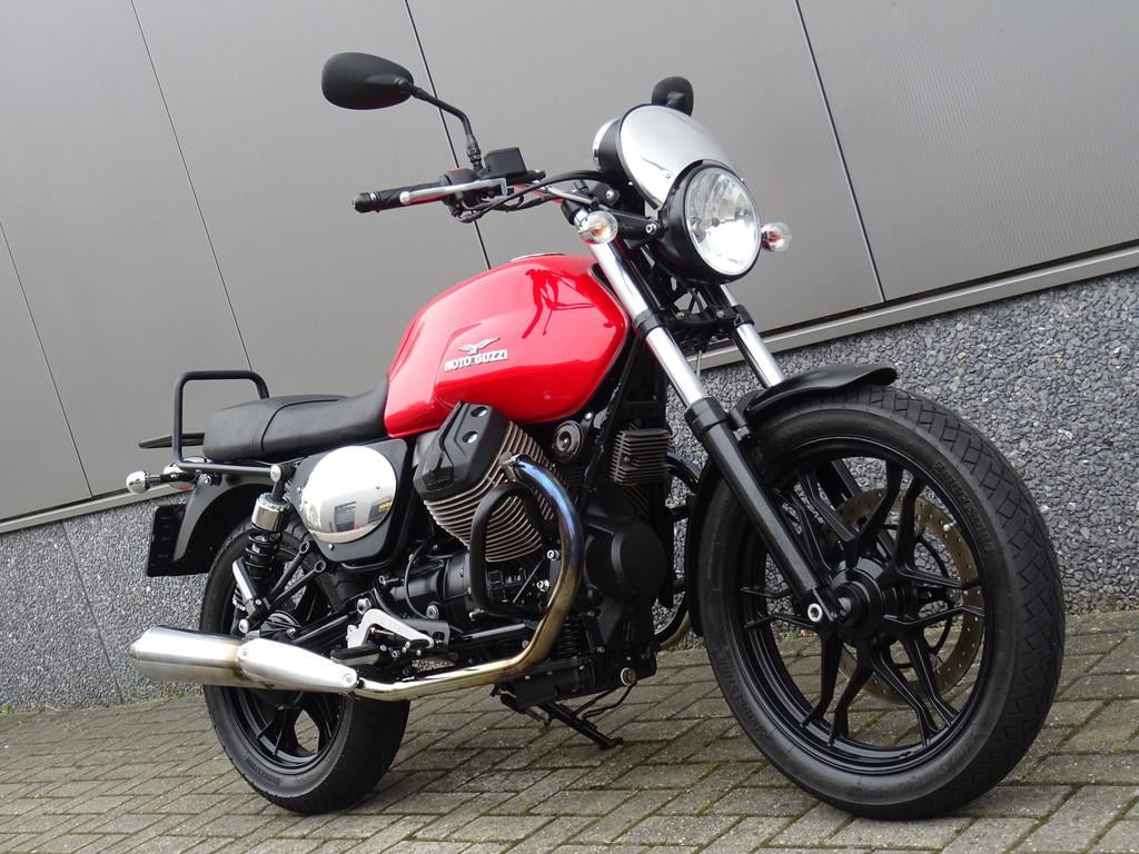 Moto Guzzi V7 STONE (bj 2015), Motoren, Motoren | Moto Guzzi, Bedrijf, 749 cc, Naked bike