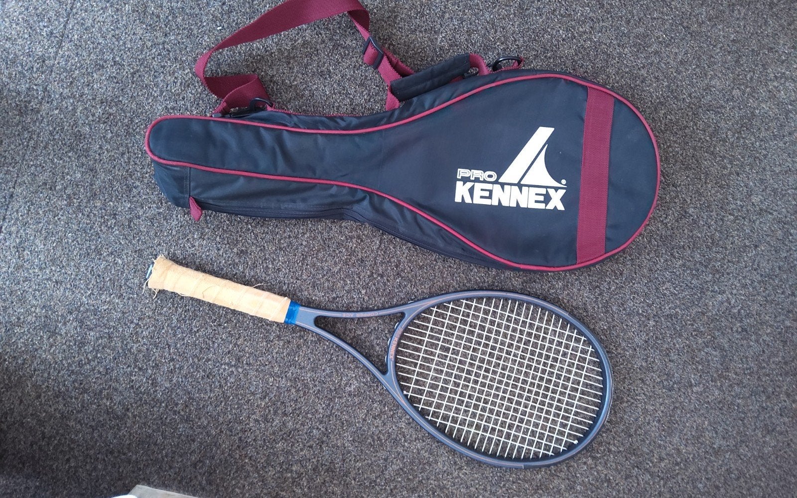 Pro Kennex tennisracket met hoes, Ophalen of Verzenden, Gebruikt, Racket, Overige merken