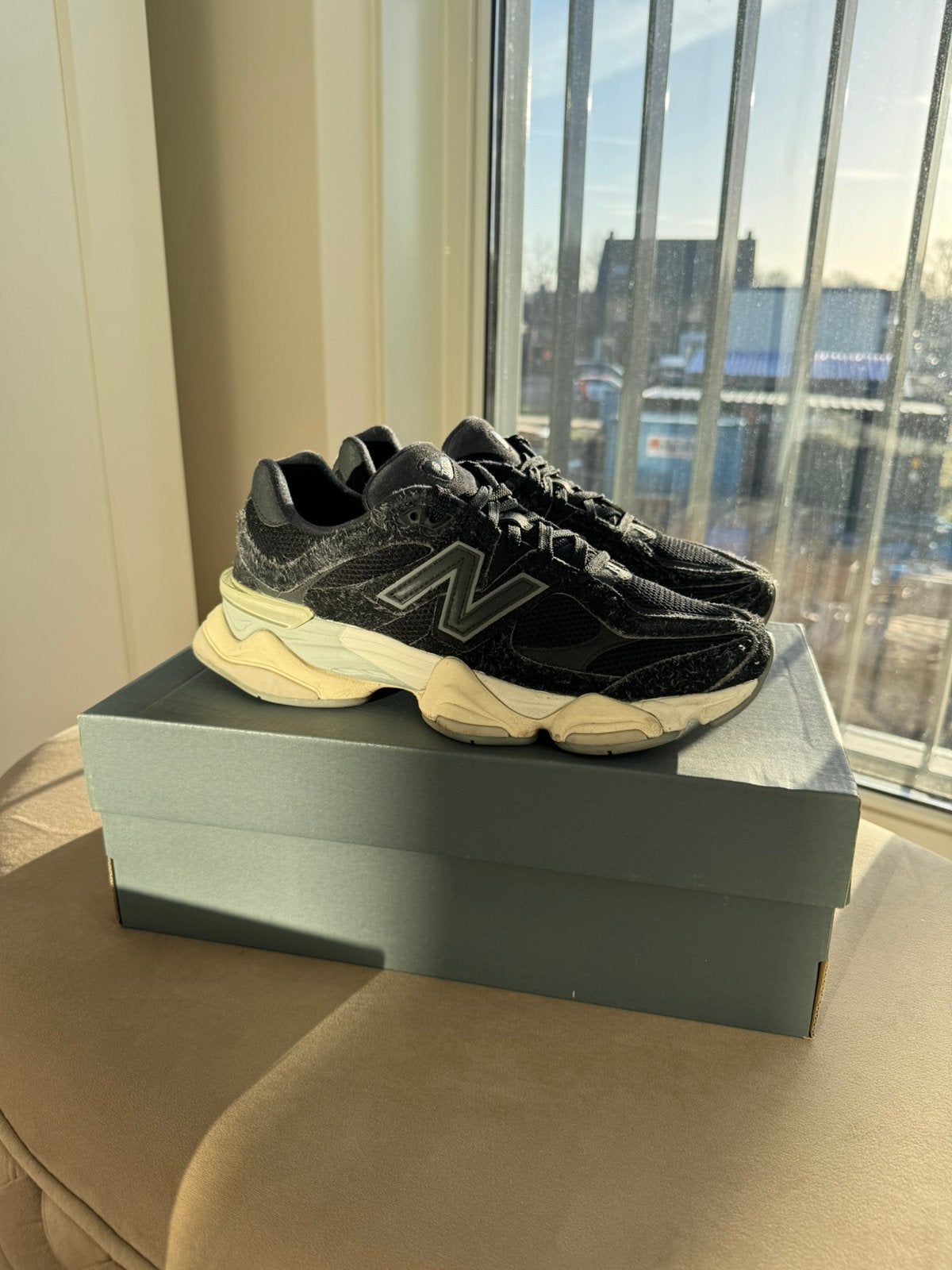 New balance black 44, Ophalen of Verzenden, Zo goed als nieuw, Zwart