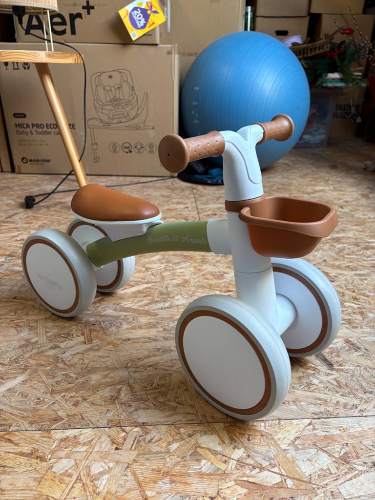 Loopfietsje Bandits Angels, Kinderen en Baby's, Speelgoed | Buiten | Voertuigen en Loopfietsen, Ophalen, Loopfiets