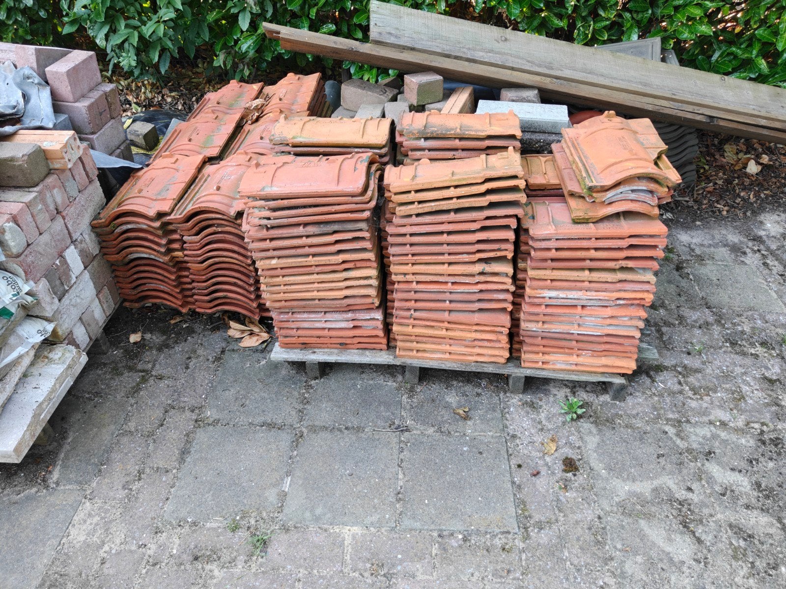 Rode dakpannen, Doe-het-zelf en Verbouw, Dakpannen en Dakbedekking, Ophalen, Gebruikt, Steen of Klei, 15 m² of meer