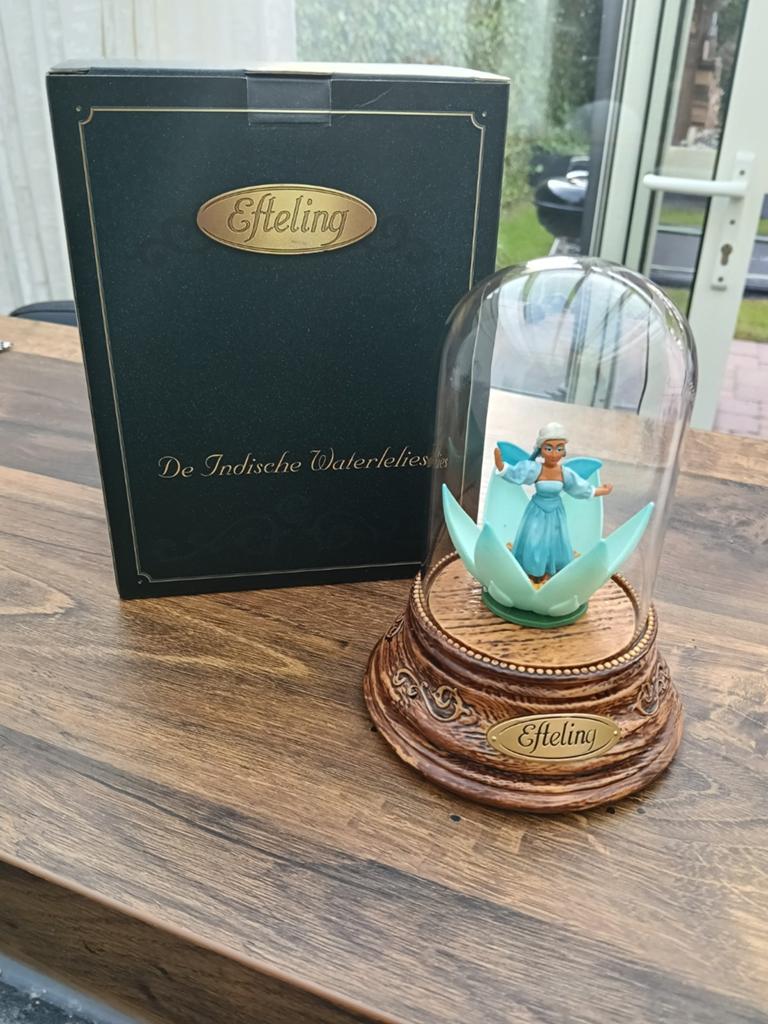 De Indische waterlelies - Premium kado, Ophalen of Verzenden, Nieuw, Beeldje of Poppetje
