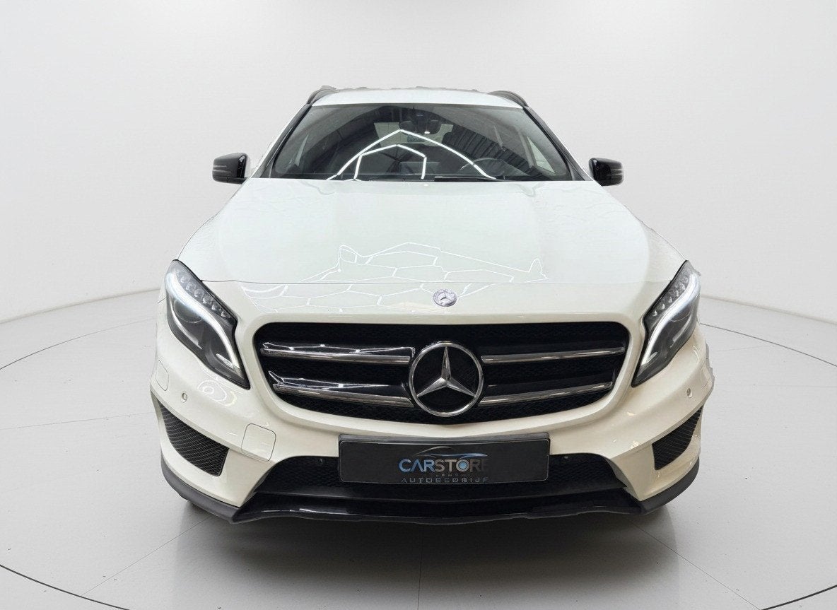 Mercedes-Benz GLA-klasse 200 AMG NIGHT PDC LEER NAVI NAP, Voorwielaandrijving, Gebruikt, Wit, Bedrijf