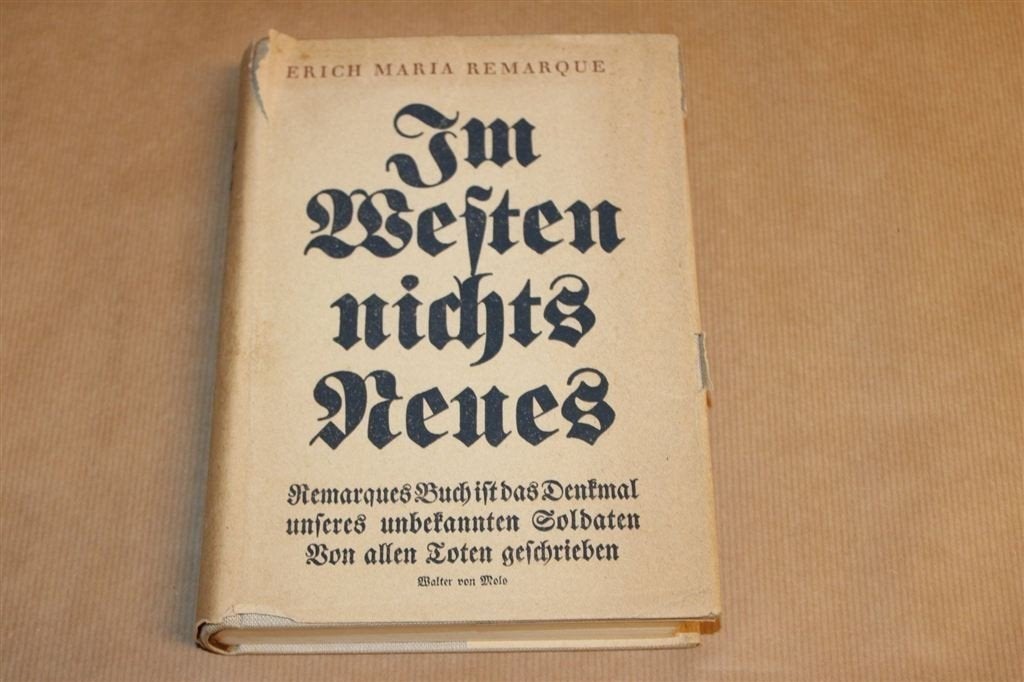 Im Westen Nichts Neues — 1929 — Stofomslag Zeldzaam — WOI, Ophalen of Verzenden, Gelezen